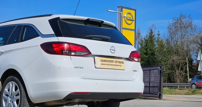 Opel Astra cena 46500 przebieg: 208500, rok produkcji 2017 z Brzeziny małe 211